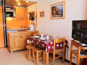Studio cosy à Vars avec balcon, proche pistes et commerces, parking inclus - FR-1-330B-38